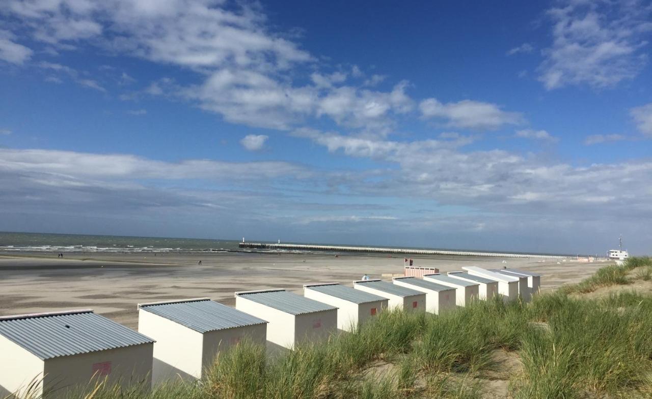 Penthousestudio Gaudi Met Zonneterras En Zicht Op Zee Appartamento Nieuwpoort Esterno foto